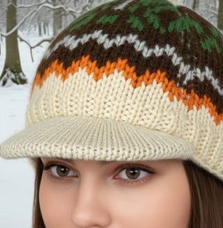 Gangapurna Lambswool Snowflake Fleece-Lined Visor Beret